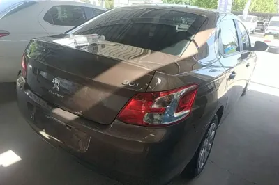 Peugeot 301