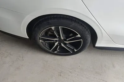 Geely Auto Binray