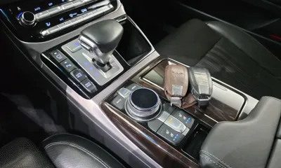 Genesis EQ900