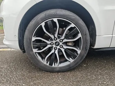 Land Rover Sport