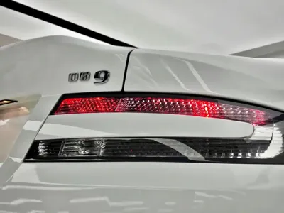 Aston Martin DB9