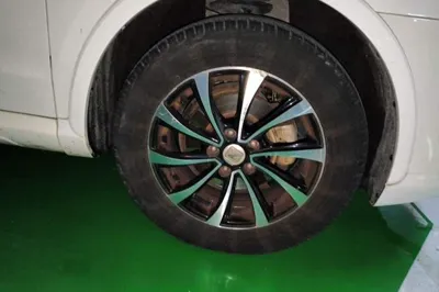 Zotye SR7