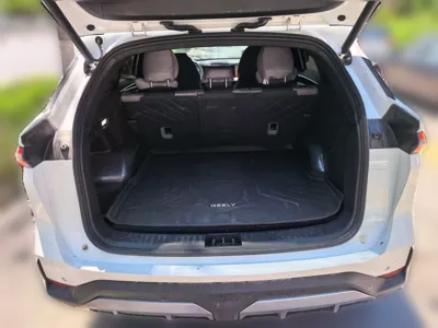Geely Galaxy L7