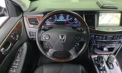 Hyundai Equus