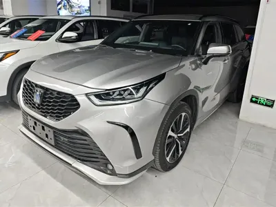 Toyota Crown Kluger