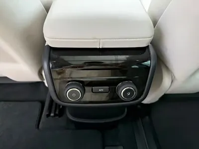 Nio ES8