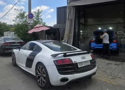 Audi R8