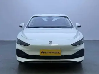 Roewe D7