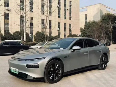 Xpeng P7