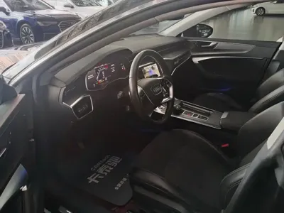 Audi A7L