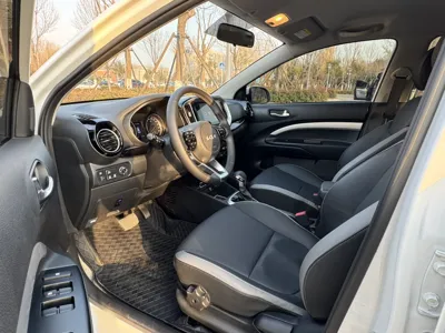 Kia kx1 Stonic