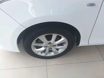 Toyota Yaris L