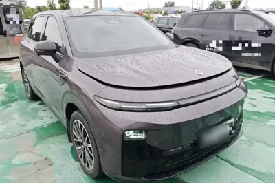 Leapmotor B10