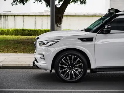Infiniti QX80