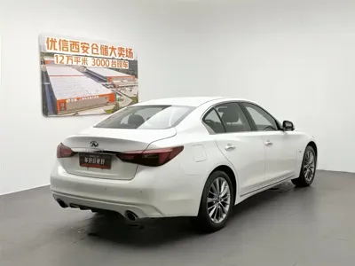 Infiniti Q50L