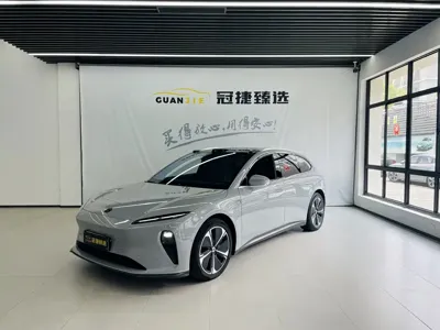 Nio ET5T