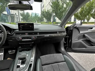 Audi A5 (Import)