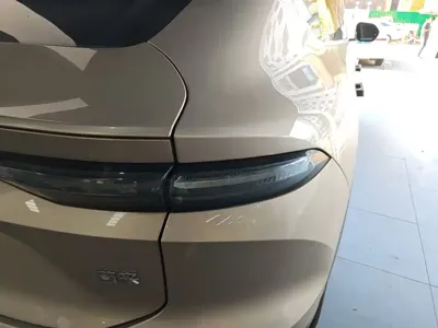 Nio EC6