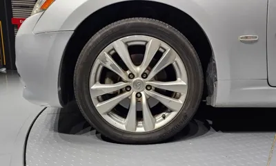 Infiniti M
