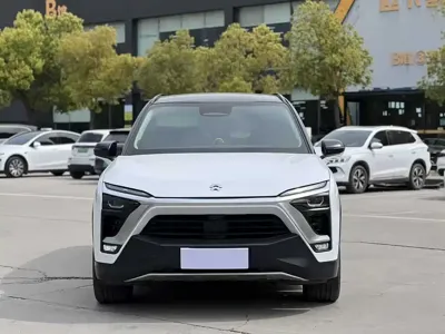 Nio ES8