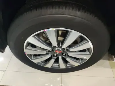 Roewe RX8