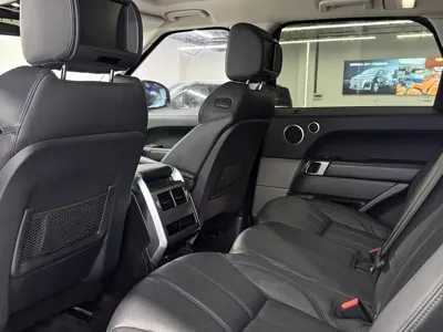 Land Rover Sport