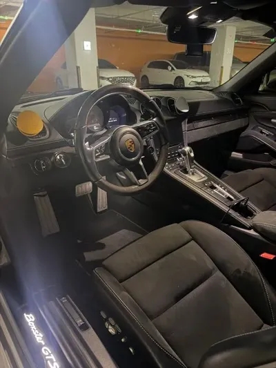 Porsche 718