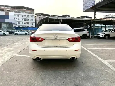 Infiniti Q50L