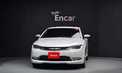 Chrysler 200