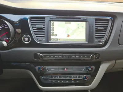 Kia Canival