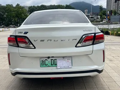 Venucia D60 EV