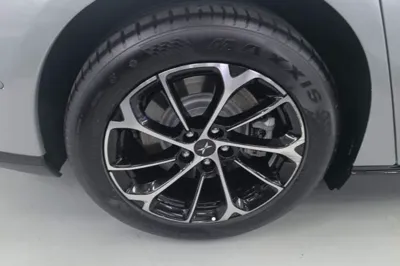 Xpeng P7