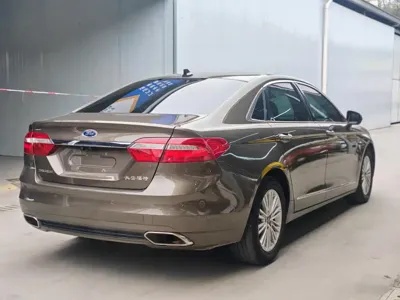 Ford Taurus