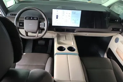 Li Auto MEGA