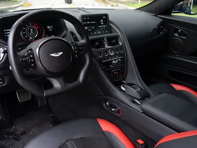 Aston Martin DB11