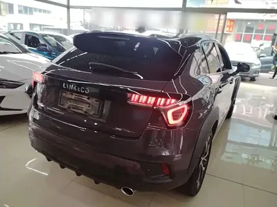 Lynk & Co 02