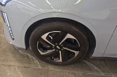 Geely Galaxy L6