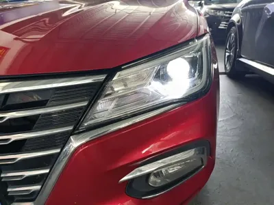 Roewe i5