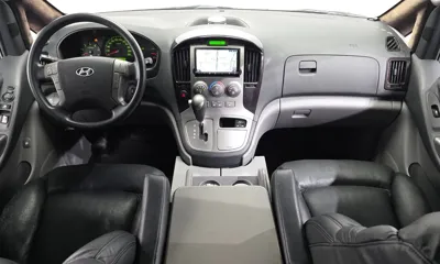 Hyundai Starex