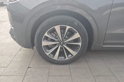 Li Auto ONE