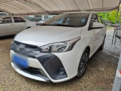 Toyota Yaris L