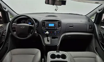 Hyundai Starex
