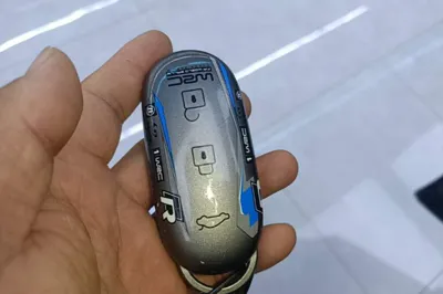 Li Auto L8