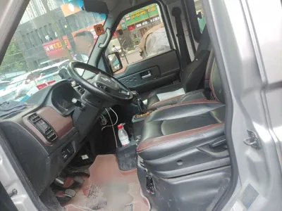 Dongfeng Xiaokang C37