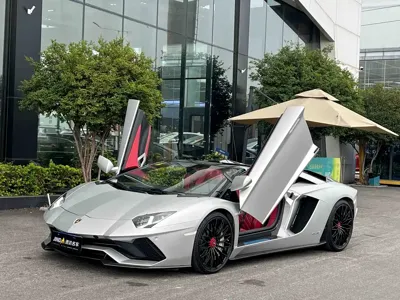 Lamborghini Aventador