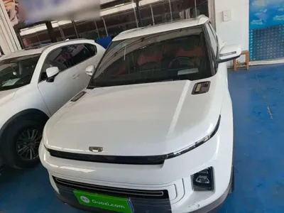 Geely ICON