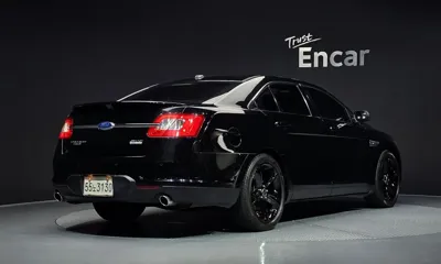 Ford Taurus