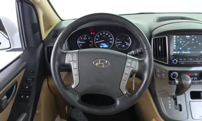 Hyundai Starex