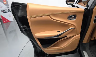 Astonmartin DBX