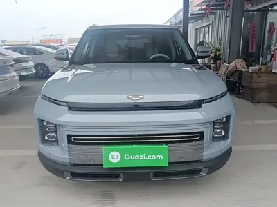 Geely ICON